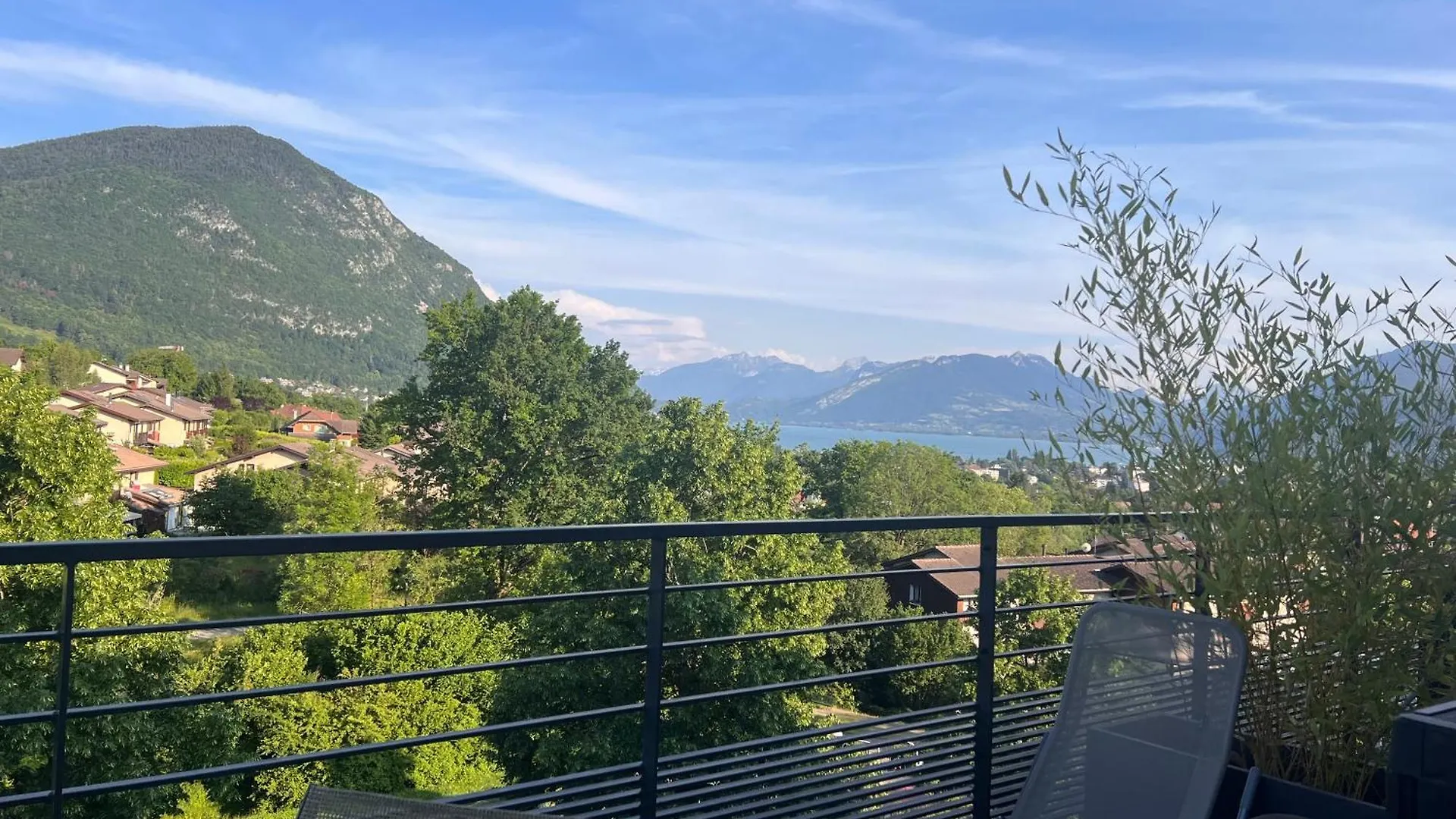 Appartement Standing Vue Lac Annecy Apartment