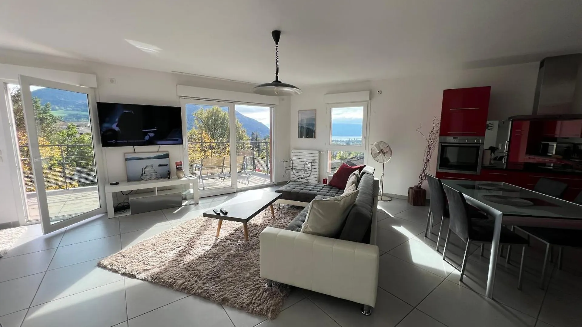 Appartement Standing Vue Lac Annecy Apartment